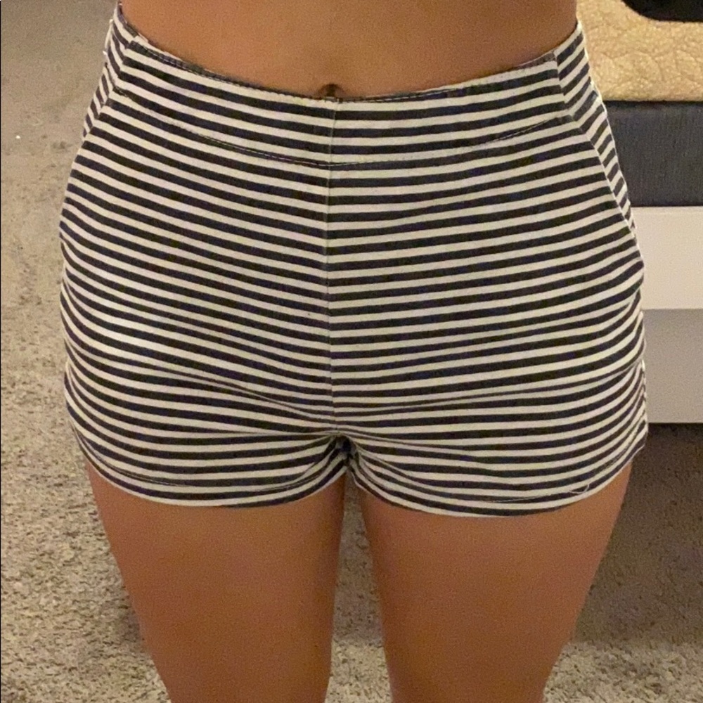 Stripped shorts